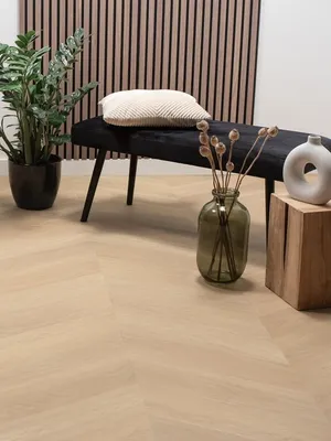 Image of: Floer Chevron Klebe Vinyl – Natur Eiche