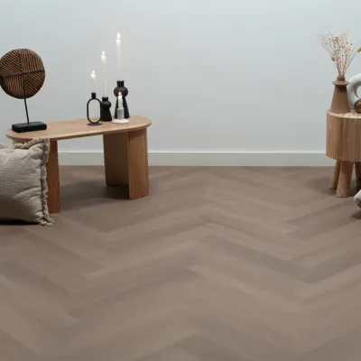 Image of: Floer Fischgrät Klick Vinyl – Greige Eiche